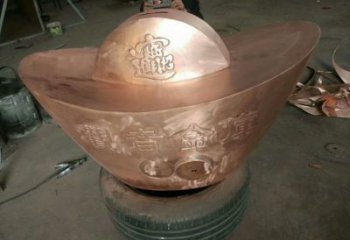 金元寶銅雕塑廠家，鑄銅金元寶雕塑制作公司