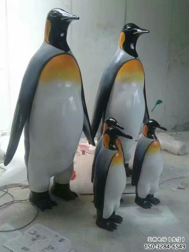 玻璃鋼企鵝雕塑價格 風(fēng)景區(qū)仿真雕塑 廣場小品