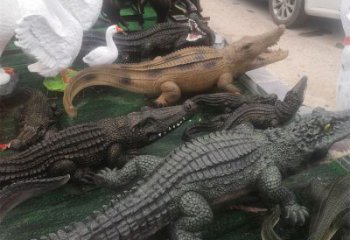 風(fēng)景區(qū)玻璃鋼鱷魚雕塑 售樓處廣場雕塑 仿古擺件