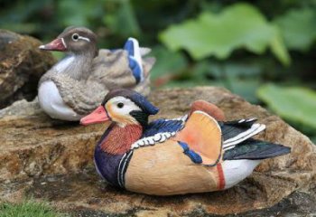 抽象鴛鴦雕塑 店門口彩繪雕塑 步行街擺件