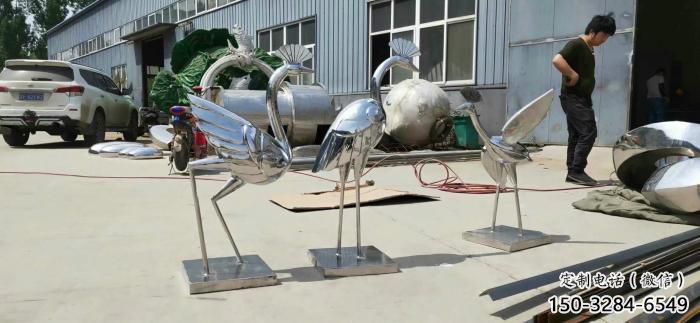 景區(qū)白鷺雕塑，鍍金歐式雕塑，鐵藝材質(zhì)