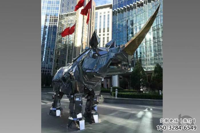 廣場犀牛雕塑，卡通水景雕塑，抽象效果