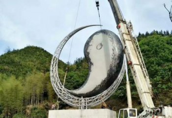 大型月亮雕塑，鍍銅景觀雕塑，鏡面工藝