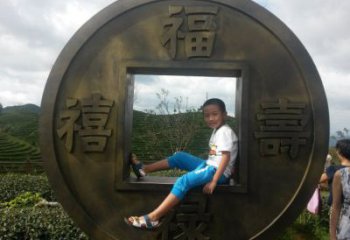房地產(chǎn)銅錢雕塑，仿古景觀雕塑，噴砂制造