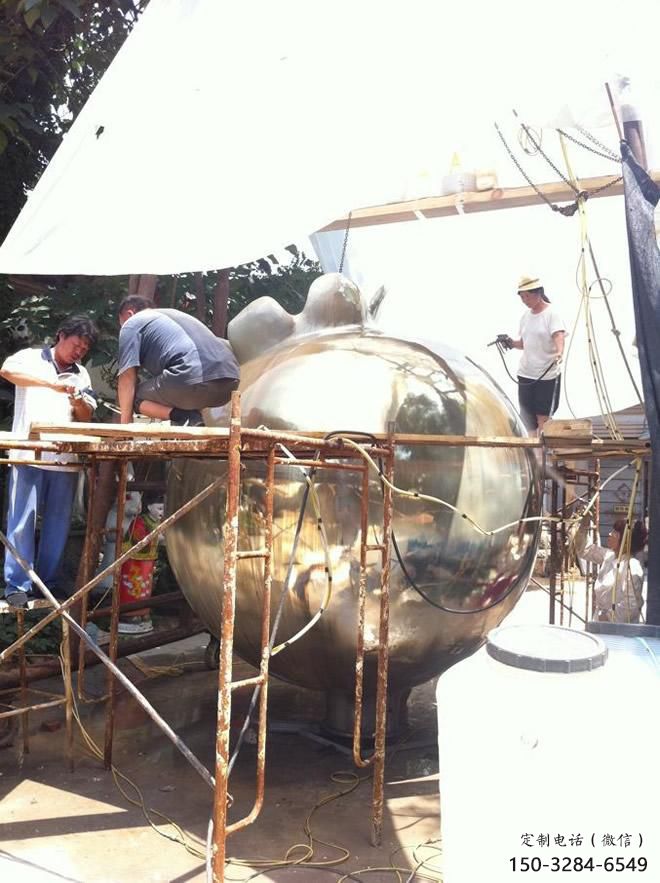 仿古藍莓雕塑 庭院彩繪雕塑 田間小品