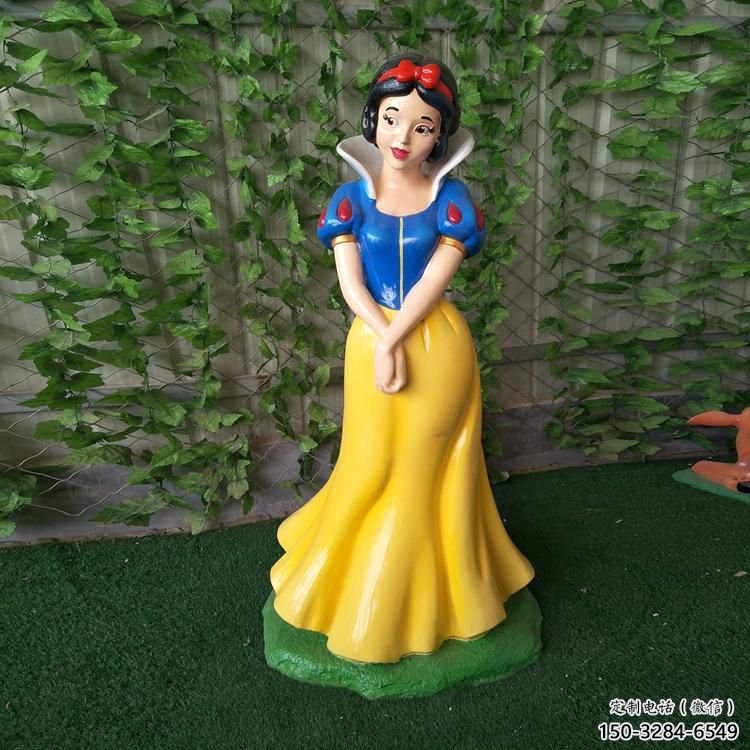 廣場白雪公主雕塑 抽象卡通雕塑 烤漆動漫雕塑