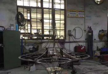 酒店陀螺雕塑 景觀美陳雕塑 現代地標雕塑