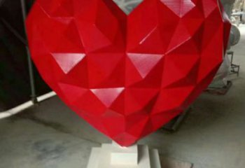 棱面桃心雕塑廠家，切面烤漆工藝，戶外景觀擺件