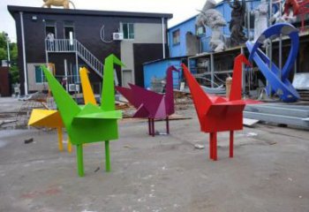 彩繪千紙鶴雕塑 景觀鶴鳥雕塑 街頭折紙風(fēng)格