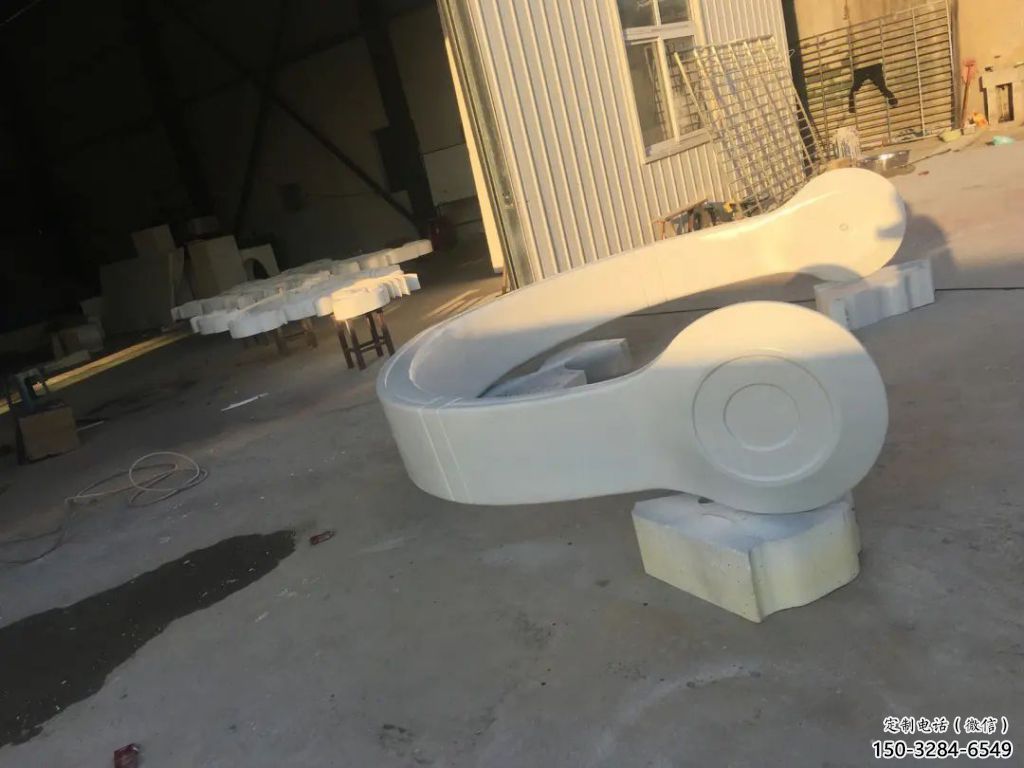 歐式耳麥雕塑 抽象希望音樂雕塑 景觀耳機雕塑