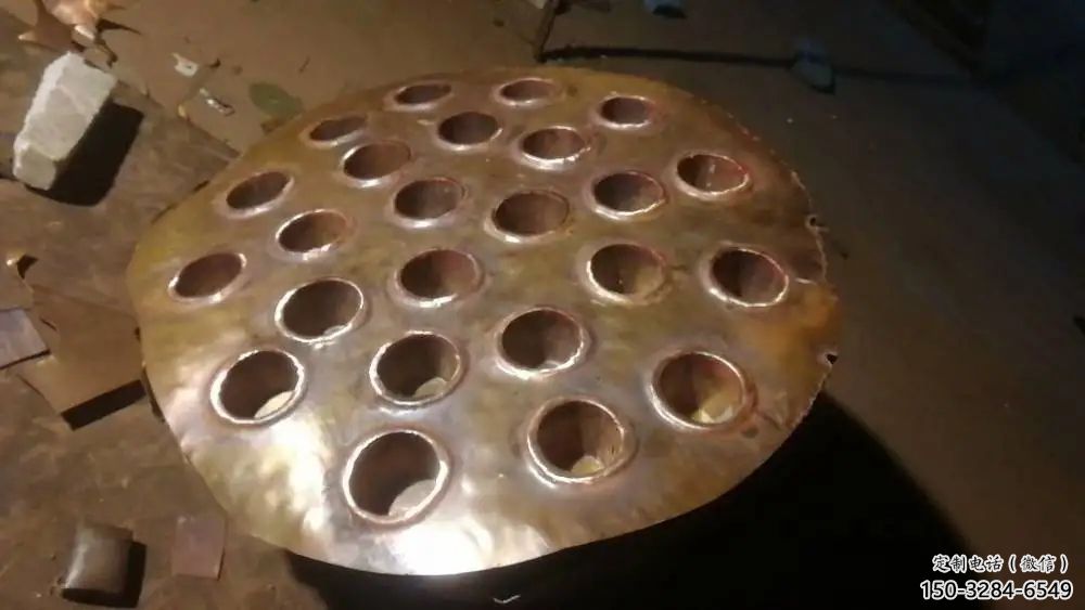 大型蓮蓬雕塑 鍛造發(fā)光植物雕塑 房地產(chǎn)雕塑