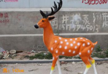 小鹿仿真雕塑，動(dòng)物美陳小品，玻璃鋼彩繪動(dòng)物雕塑廠家