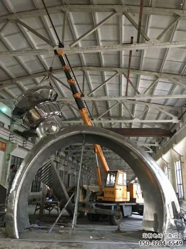 仿真指環(huán)雕塑