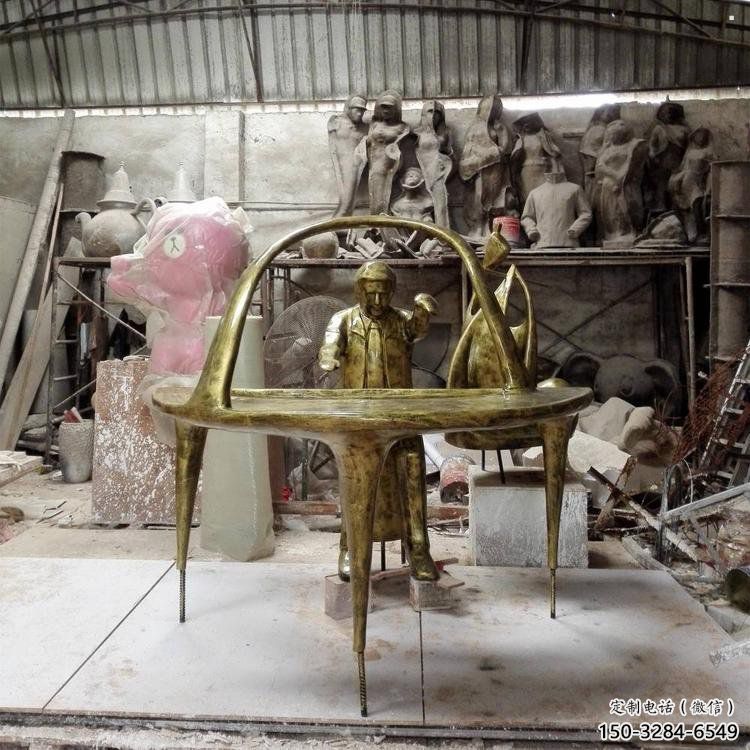 房地產(chǎn)鋼琴雕塑