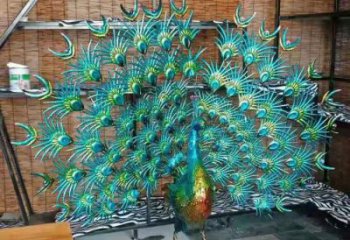 孔雀開屏雕塑供需，多彩藝術(shù)，景觀孔雀開屏雕塑制造商?