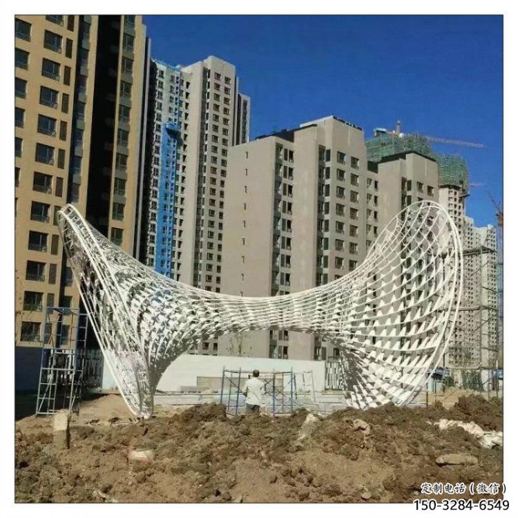 花瓶雕塑標準，彩鋼制作，鏤空花瓶雕塑優價