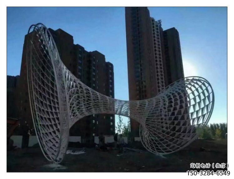 花瓶雕塑制造，歐式風格，鏤空花瓶雕塑廠家供給