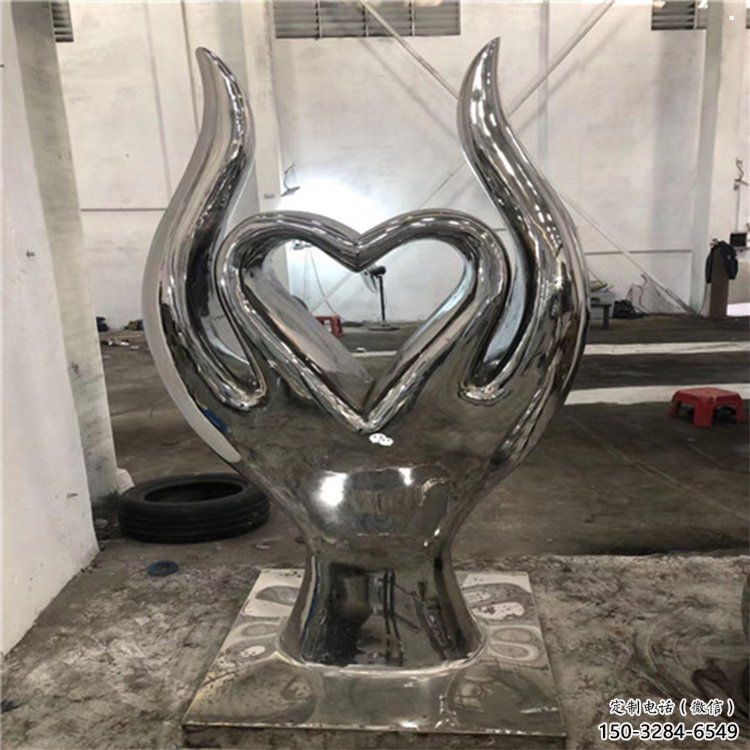 大型心形雕塑常用，戶外擺放，鏡面心形雕塑展示專供