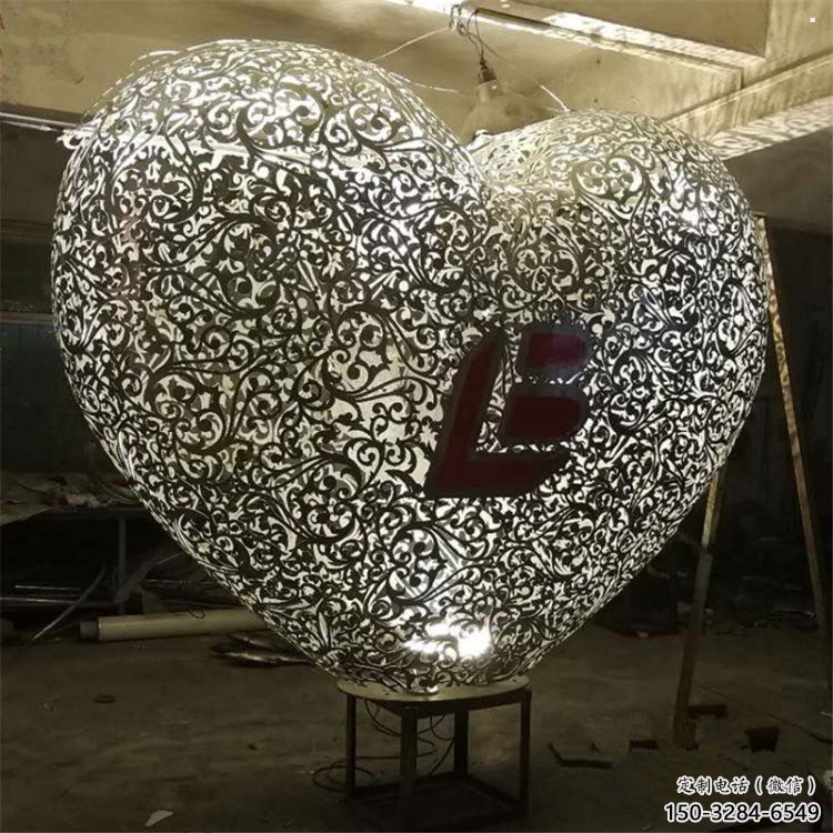 心形球雕塑制造，街景小品，景觀不銹鋼心形球雕塑優價