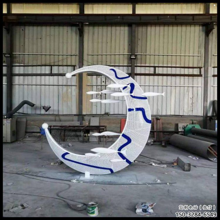 幼兒園月牙雕塑，鐵藝文化雕塑，鑄造制作