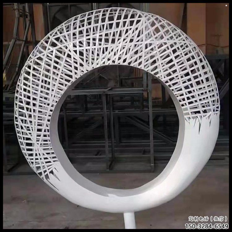 月牙雕塑預定，城區小品，民俗鏤空月牙雕塑制造商