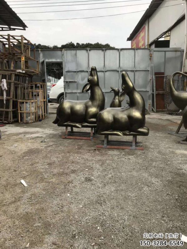張掖小鹿雕塑選用，鍛造工藝，藝術(shù)抽象銅鹿雕塑標(biāo)準(zhǔn)