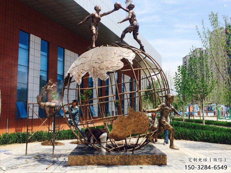 防城港地球儀雕塑選定，拉絲工藝，地球儀人物雕塑預定