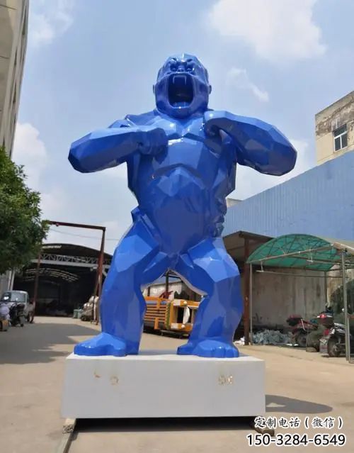 萬寧彩繪黑猩猩雕塑