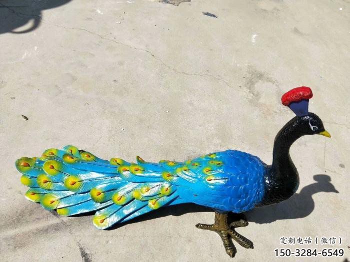 綏化彩繪孔雀雕塑制作選用，景區(qū)案例，動(dòng)物美陳雕塑
