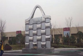 資陽景觀背包雕塑優選，陸地擺件，園林不銹鋼背包雕塑供應