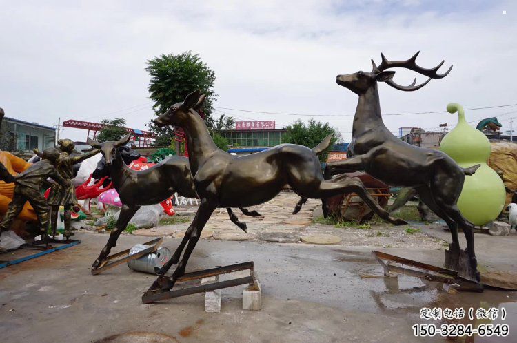 臨滄戶外小鹿批發(fā)，動物雕塑，梅花鹿銅雕塑供求