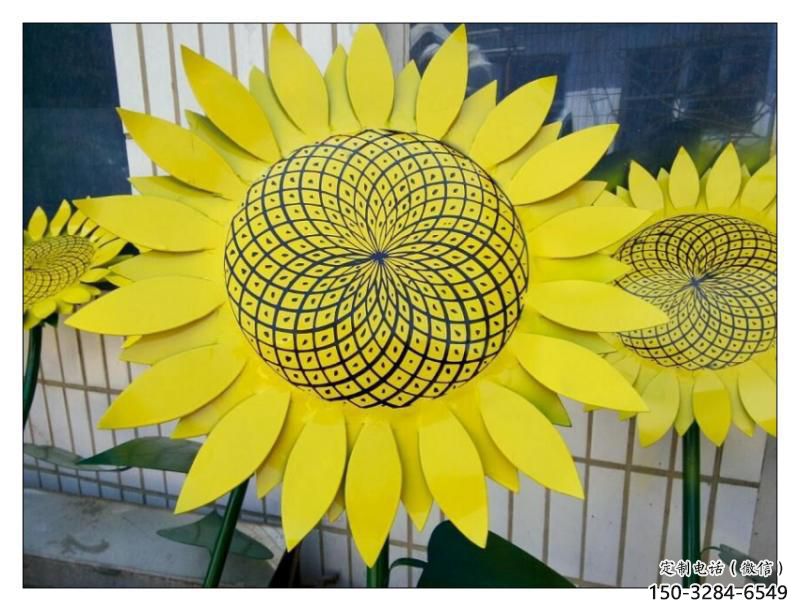 麗江抽象花籃雕塑展品，小區(qū)雕塑，葵花花籃雕塑工程制作精選