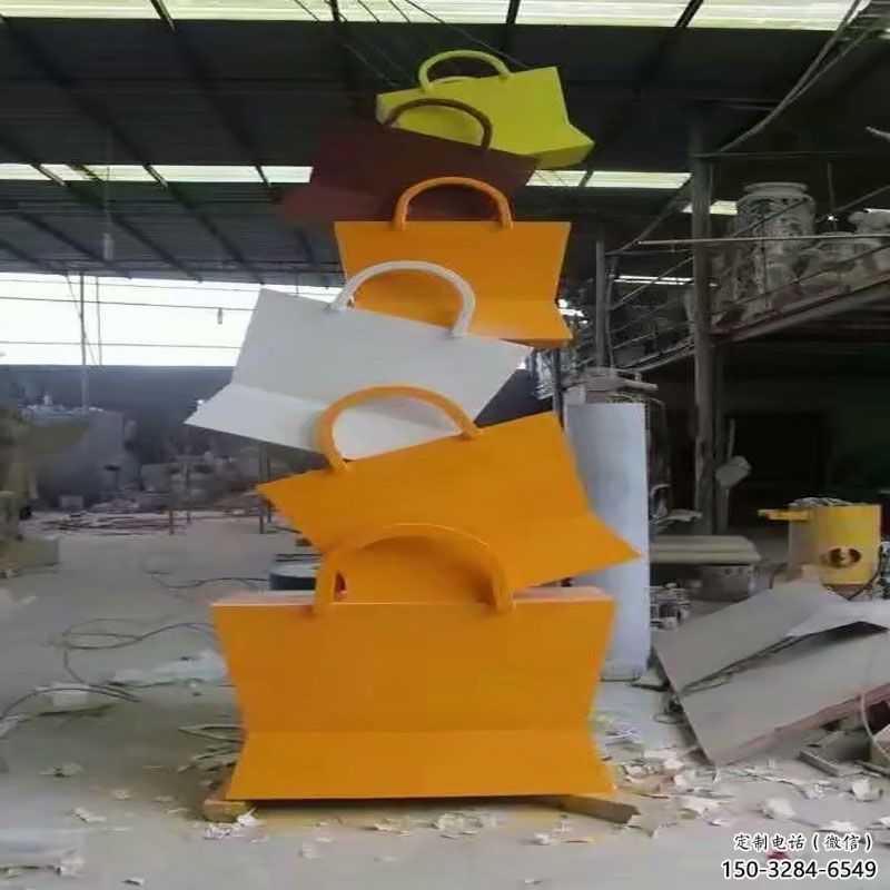 江北烤漆挎包雕塑制造商，室外軟裝，景觀挎包雕塑制作