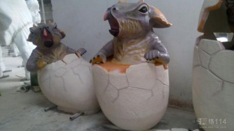 商業(yè)街恐龍蛋雕塑 烤漆擺件 彩繪雕塑